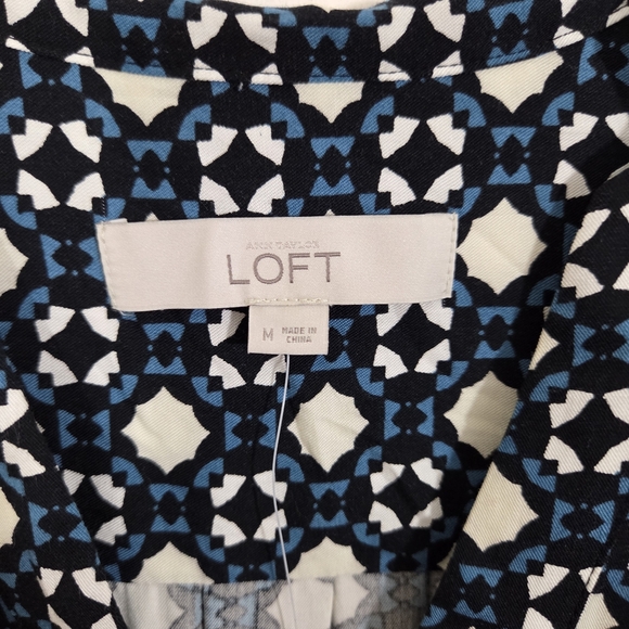 NWT LOFT Dress Sleeveless Geometric Print Short Tie Waist Size Medium - Picture 6 of 9